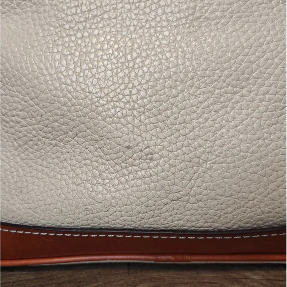 Dooney &‎ Bourke Zip Zip Satchel Cream Tan Pebbled Grain Leather Bag